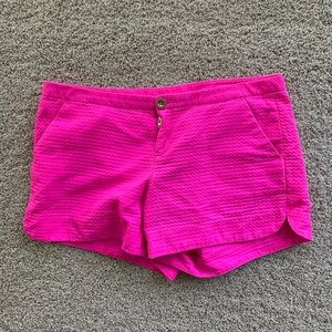 EUC size 6 Lilly Pulitzer bright fuchsia shorts